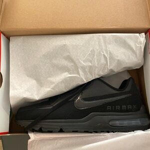 NIKE AIR MAX 3 size 12